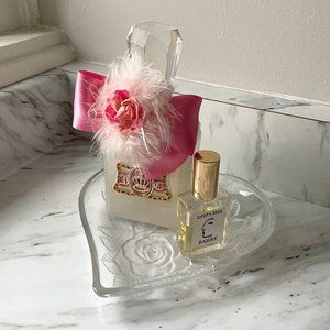 Heart-Shaped Glass Tray with Frosted Glass Etched Roses​